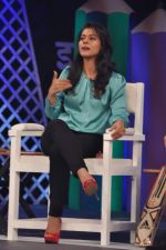 Kajol at NDTV Support My school 9am to 9pm campaign which raised 13.5 crores in Mumbai on 3rd Feb 2013 (242).JPG